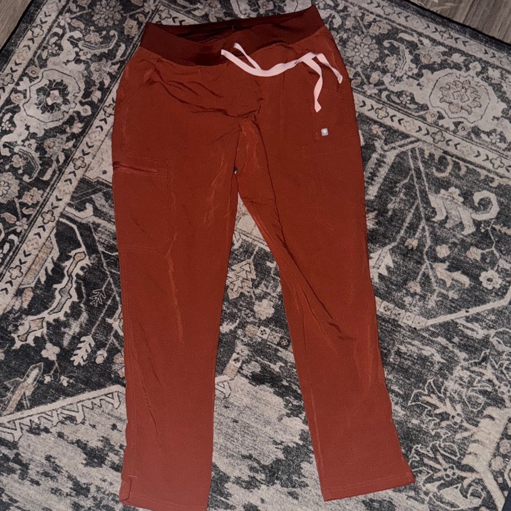 Figs Women's Rust Joggers